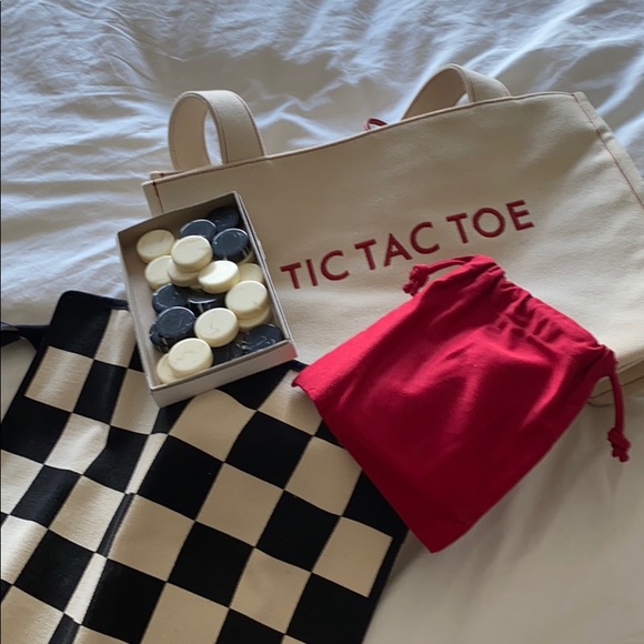 Kate Spade tic tac toe / checkers bag - Picture 2 of 4